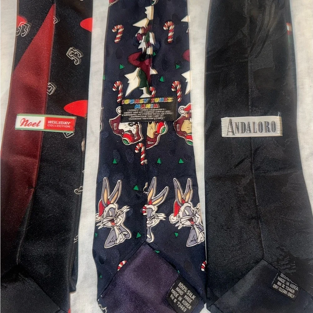 Holiday Cartoon Character Tie Set